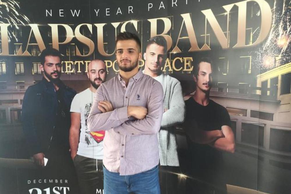 ZBOG NJEGA SE DEVOJKE GURAJU U PRVI RED: Danas niže hitove, a da bi postao pevač Emir je FALSIFIKOVAO OČEV POTPIS!