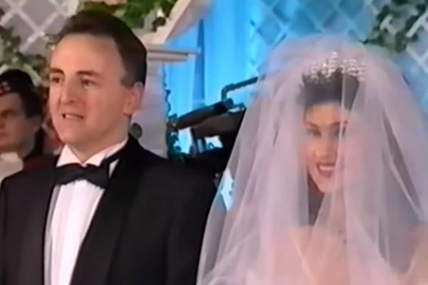 CECINA I ARKANOVA LIMUZINA JE TADA BILA SENZACIJA: PRAVA RETKOST od automobila ovako izgleda danas! (FOTO)