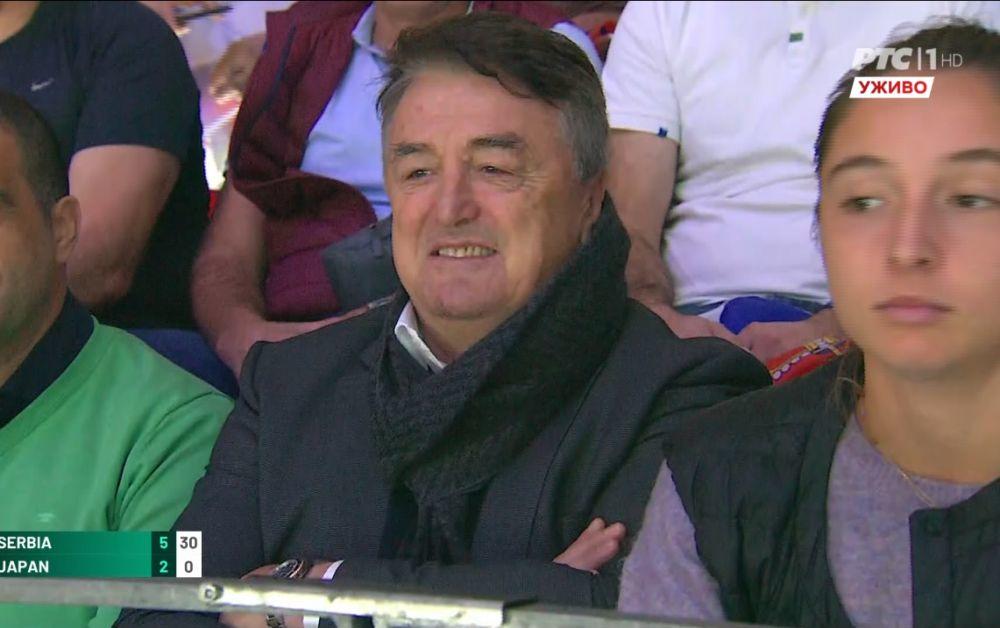 Radomir Antić bodri srpske tenisere sa tribina