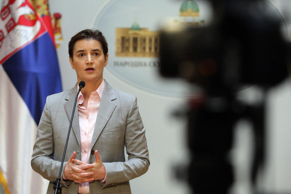 ANA BRNABIĆ SE VANRENDO OBRATILA NACIJI I SAOPŠTILA NAM SJAJNE VESTI! Srbija je ovo DUGO GODINA čekala