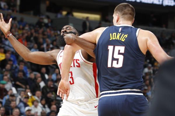 JOKIĆ POKAZAO ZUBE HARDENU! LAKAT U BRADU ZA "BRADU": Morali smo da ga uplašimo i zamrznemo!