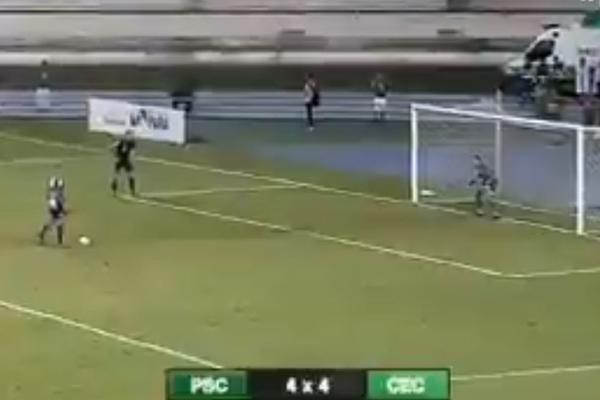 NAJGLUPLJI PENAL U ISTORIJI: Milio do lopte čitavu večnost, pa uništio svoj klub!