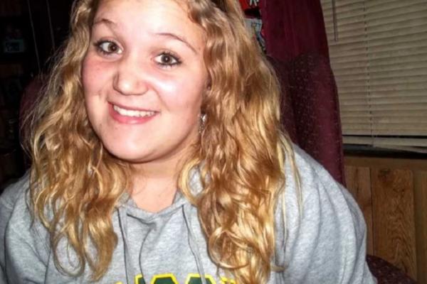 UZMI, SVI SMO, NEĆE TI BITI NIŠTA: Udahnula je helijum na žurki pa pala na mestu mrtva! (FOTO)