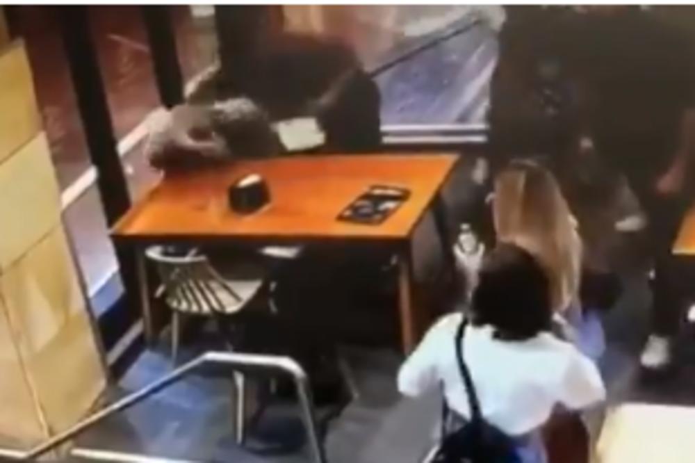 STIPE LOZINA BRUTALNO ISPREBIJAO TRUDNU MUSLIMANKU: Šutira je nogom u glavu, kamere sve zabeležile! (VIDEO)