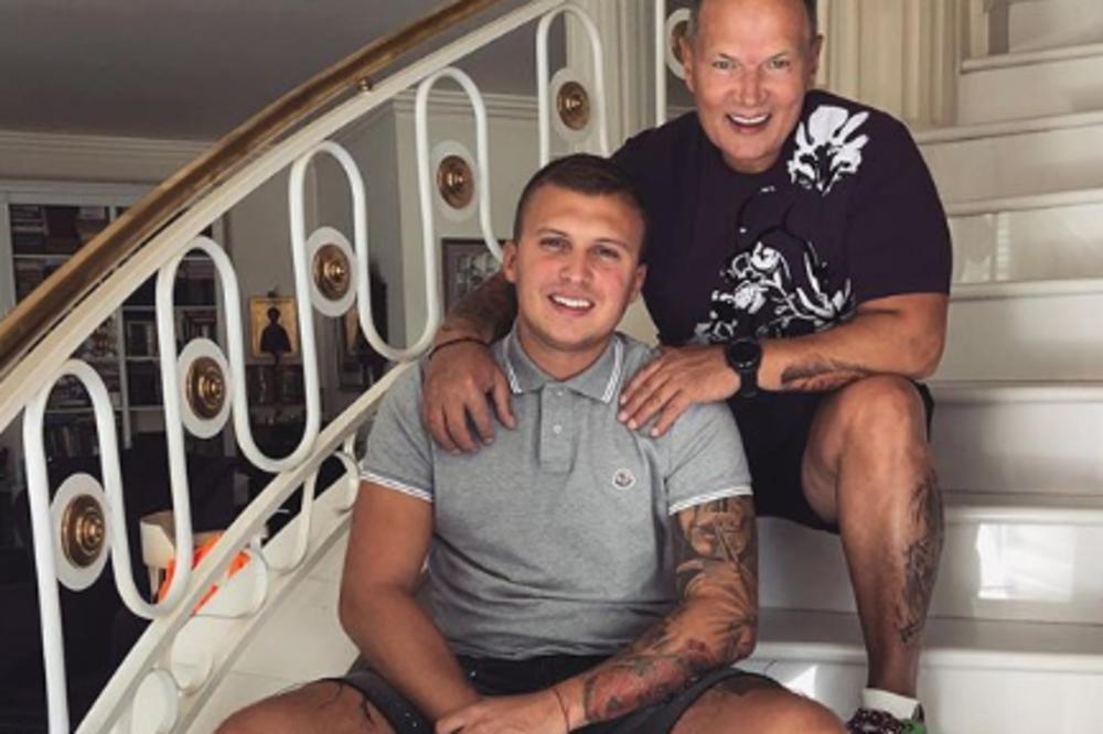 OVAKO IZGLEDA NAJBOGATIJA VILA NA ZVEZDARI: Priča se da je Iva sa Karićem zbog ovog NEPROCENLJIVOG DVORCA! (VIDEO)