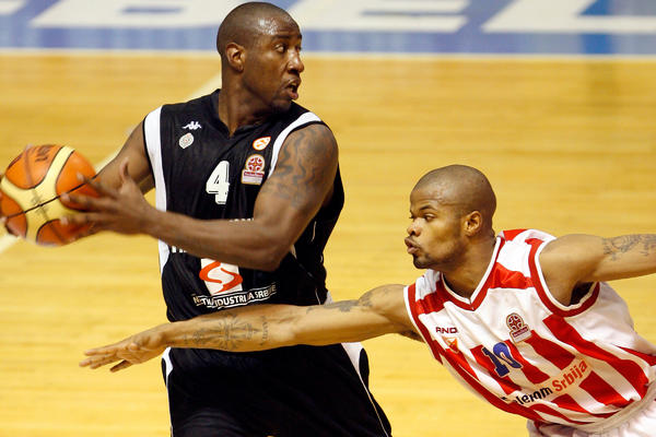 POZNATO KO I ZAŠTO JE PUSTIO BUVU DA JE UMRO MILTON PALASIO: Nešto skandaloznije dugo nismo videli ni čuli!