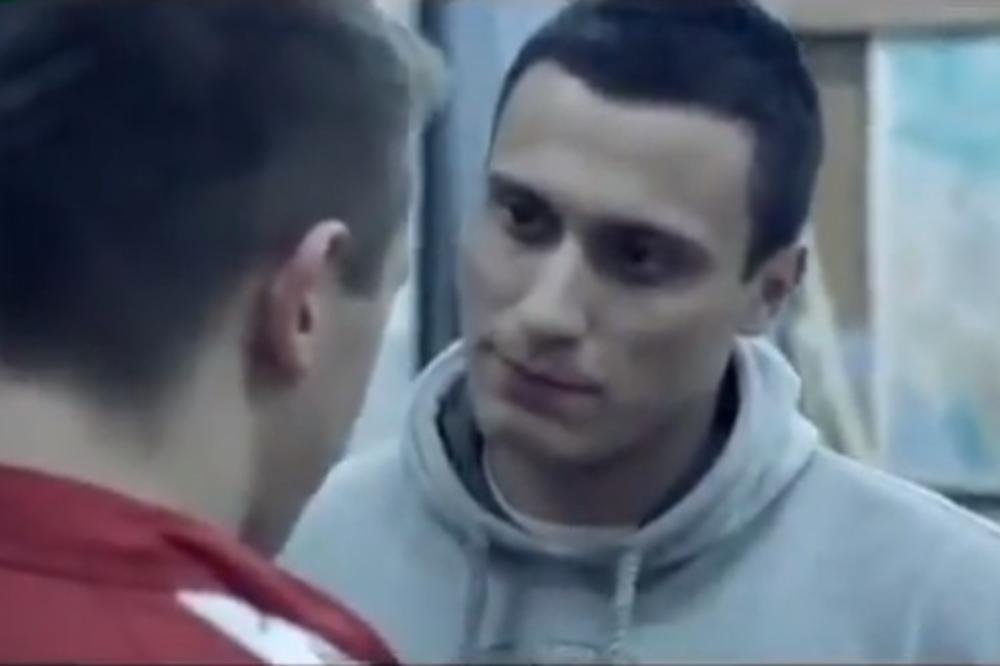 SLAVEN DOŠLO I NIKOLA BILI SU NA STUBU SRAMA: Glumac snimao GEJ SCENE, a sada se tajno i OŽENIO! (FOTO)