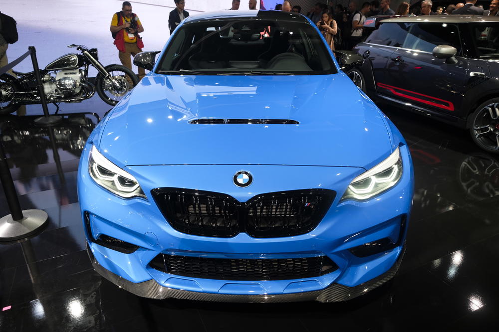 NEMAČKI GIGANT POVLAČI 230.000 VOZILA IZ CELOG SVETA: Velika opasnost naterala BMW na radikalan potez!