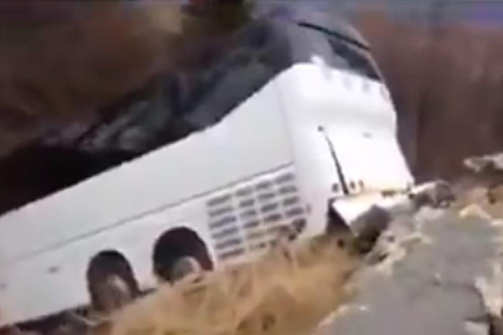 STRAŠAN TERORISTIČKI NAPAD POTRESAO JE SVET: Vozač autobusa ubio 21 osobu!