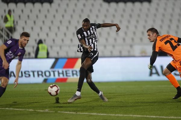 KO ODLUČUJE O TRANSFERU SADIKA - PARTIZAN ILI ROMA? Oglasili se iz Humske i sve objasnili!