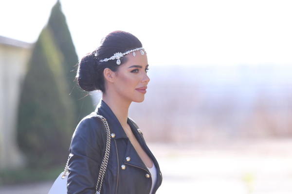 PRVE FOTKE NAMONTIRANE MLADE: Ovako će Bogdana izgledati na SVOM VENČANJU! Lepa KAO BOGINJA! (FOTO)