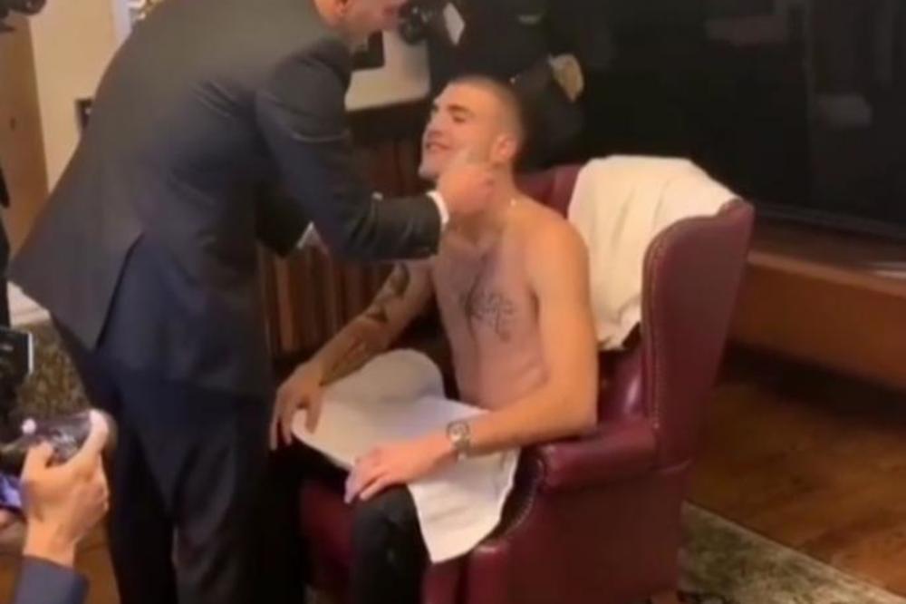 STARI SRPSKI OBIČAJ KOJI JE VELJKO URADIO IZVAN JAVNOSTI: Pojavio se snimak TRADICIONALNOG BRIJANJA MLADOŽENJE