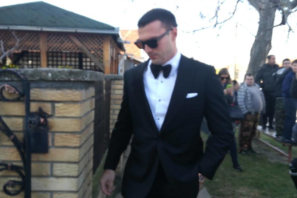 ANASTASIJIN DEČKO MEĐU PRVIMA STIGAO: Đorđe Kuljić čeka Ražnatovićevu u Titelu! (VIDEO)