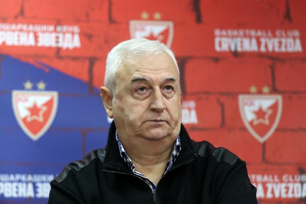 DRAGAN ŠAKOTA OPERISAN U ATINI: Izašao iz bolnice, pa poslao poruku čovečanstvu zbog 'prokletog koronavirusa'