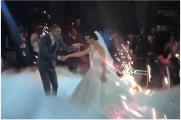 PRVI PLES VELJKA I BOGDANE I NOVA VENČANICA: Pesma koju su izabrali je IZNENAĐENJE za sve i krije PORUKU?