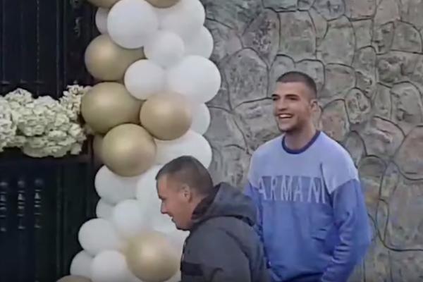 MLADOŽENJA SE PRVI PUT OGLASIO NAKON SVADBE: Veljko Ražnatović u 2 reči opisao celo venčanje! (FOTO)