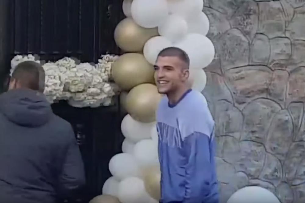 VELJKO RAŽNATOVIĆ DANAS PROSLAVLJA 23. ROĐENDAN: Prva mu čestitala JEDNA OD 3 najdraže žene u životu i to OVAKO