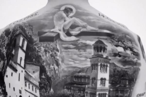 CELA LEĐA U HRIŠĆANSKIM MOTIVIMA: Srpski fudbaler istetovirao najveće srpske svetinje!