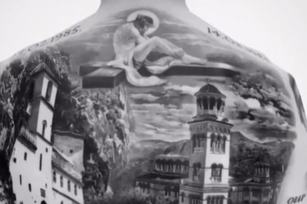CELA LEĐA U HRIŠĆANSKIM MOTIVIMA: Srpski fudbaler istetovirao najveće srpske svetinje!