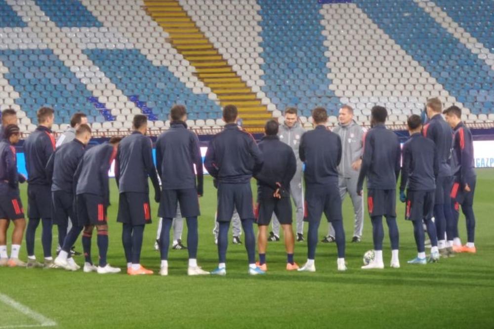 IGRAČ BAJERNA SE PREKRSTIO ČIM JE IZAŠAO NA TRAVU: Fudbaleri Bajerna trenirali na Marakani