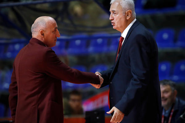 ŠAMPION PROTIV 'SVOJIH' ZVEZDAŠA: Oprezne reči Dragana Šakote!