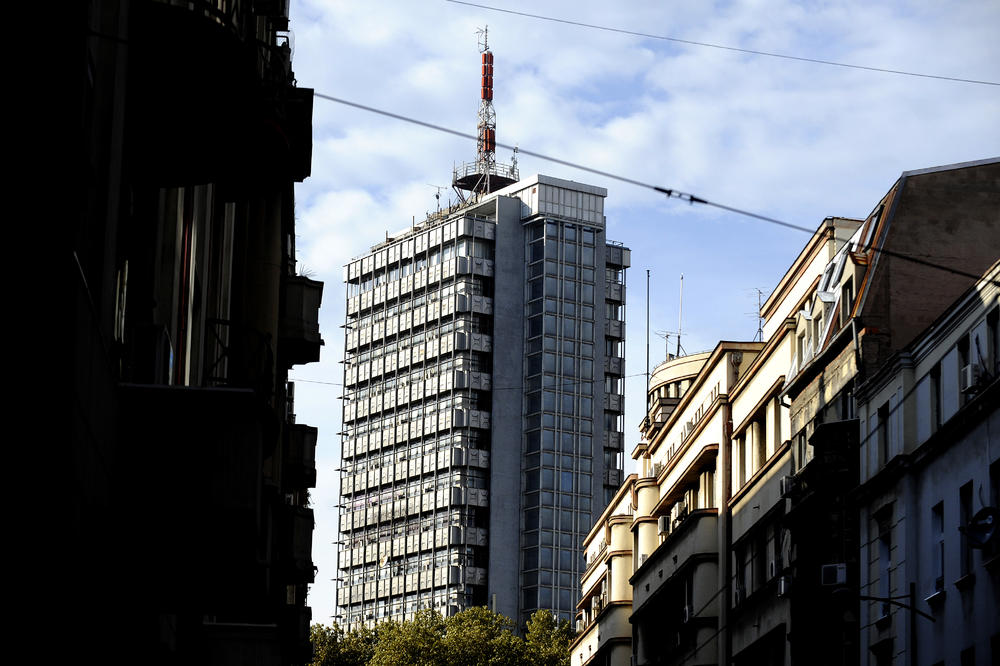 DRŽAVA SRBIJA KUPILA JOŠ 34 ODSTO AKCIJA KOMERCIJALNE BANKE: Po ceni od 212 miliona evra!