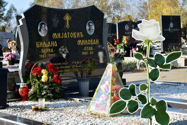 POSETILI SMO GROB UBIJENE BILJANE MIJATOVIĆ: Zatekli smo JEDNU STVAR koja nas je dirnula (FOTO)