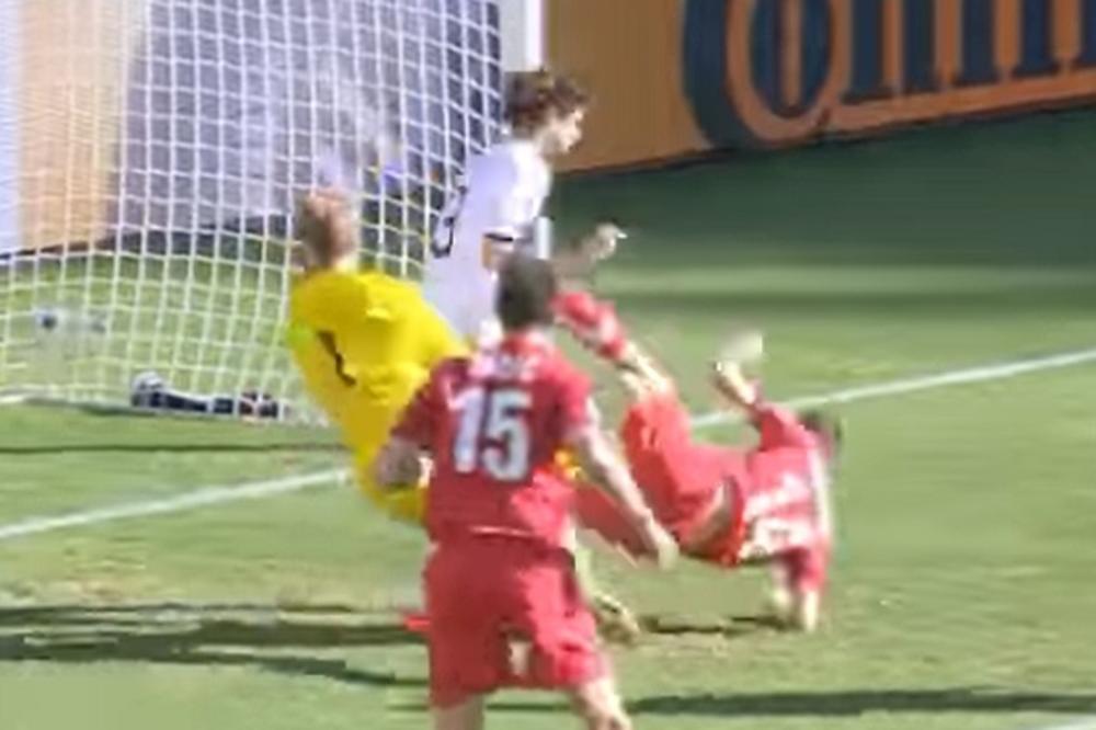 SINOVI LANETA JOVANOVIĆA UNIŠTILI MANUELA NOJERA PRED ZVEZDU: Došli da se slikaju sa njim, pa ga ugasili sa 8 reči!