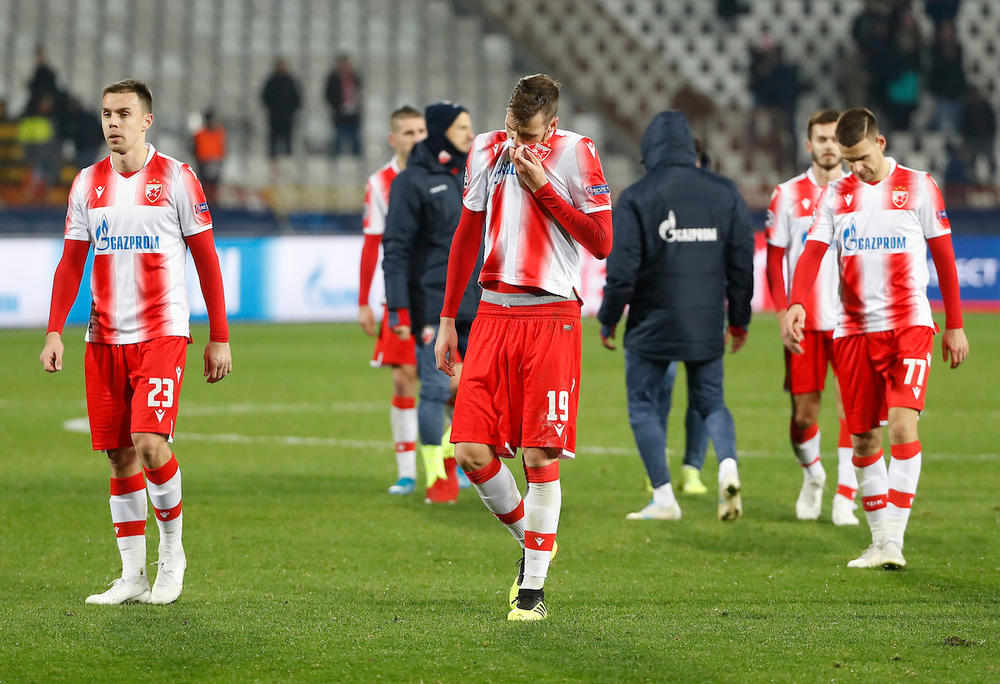 Fudbaleri Zvezde nakon poraza od Bajerna  