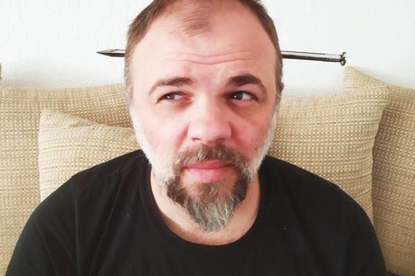 JESTE LI IKAD PODUČAVALI ZLOSTAVLJANO DETE ILI SAZNALI DA JE UČENIK UMRO? Tekst ovog PROFESORA uznemirio je region