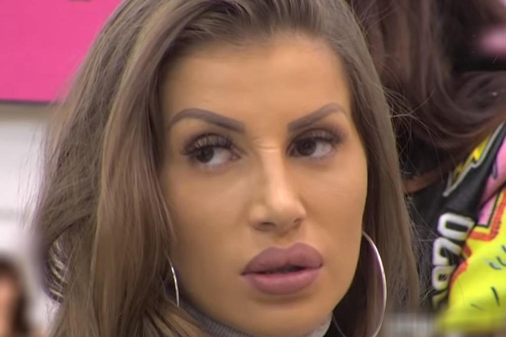 VENČALA SE ZA DEJANOVO PREZIME! Dalila ostaje Dragojević