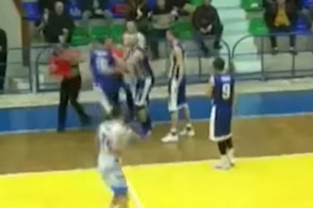 DOŽIVOTNO IZBAČEN IZ KOŠARKE I IDE U ZATVOR: Neviđeni skandal! Isprebijao sudiju na mrtvo ime usred utakmice!