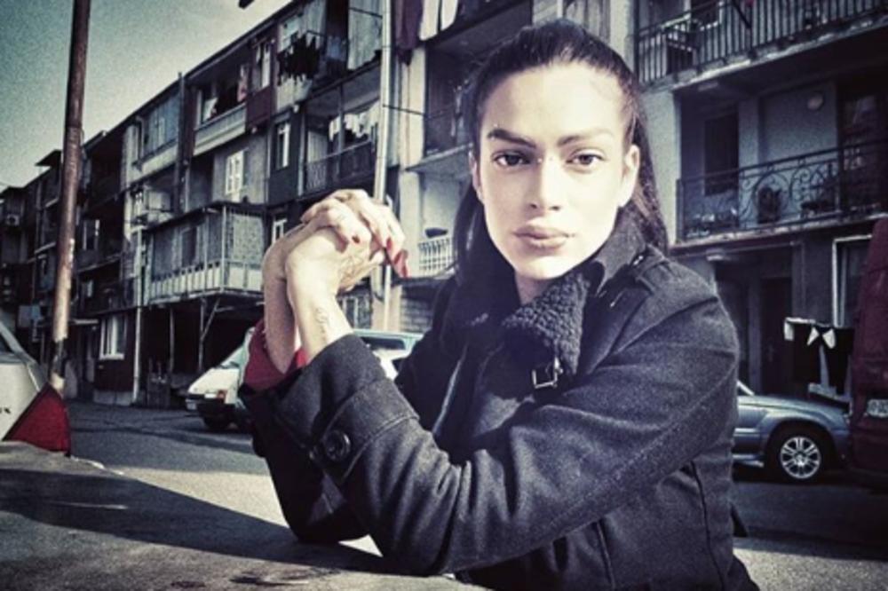 MUČILA SE, TRAJALO JE 9 SATI: Dunja Ilić STONDIRA, život joj prošao pred očima! Apotekar joj dao POGREŠAN LEK!