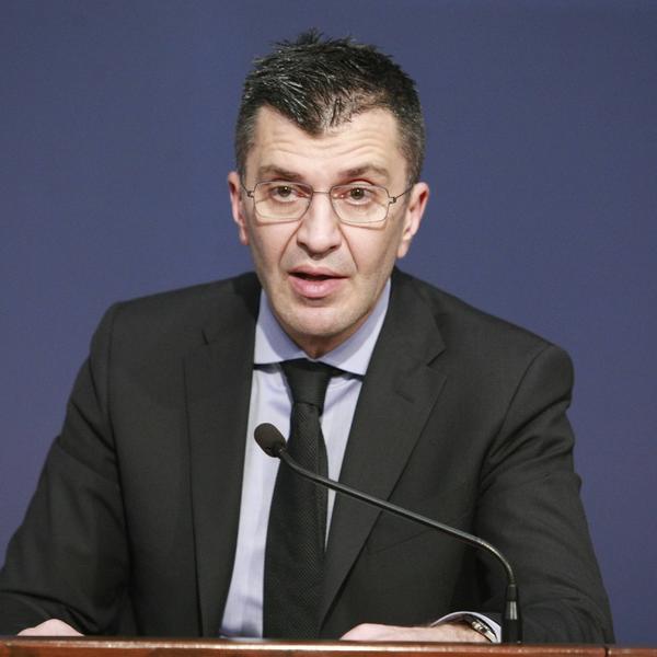 MINISTAR ĐORĐEVIĆ JE UPRAVO APELOVAO NA POSLODAVCE! Njegovu poruku svi moraju da PROČITAJU!