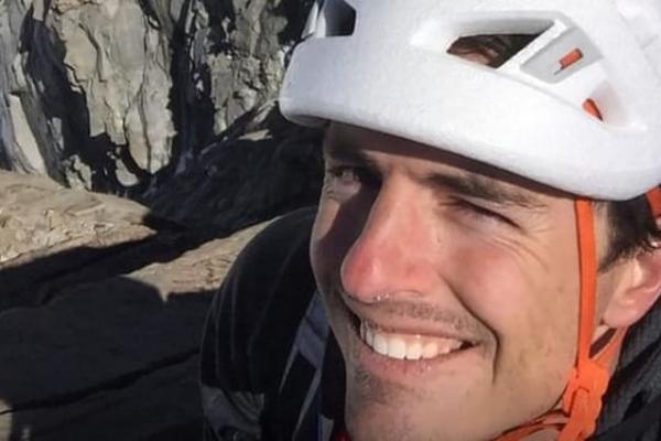 ALPINISTA PAO SA VISINE OD 300 METARA I POGINUO: Njegov kolega PREŽIVEO na neverovatan način!