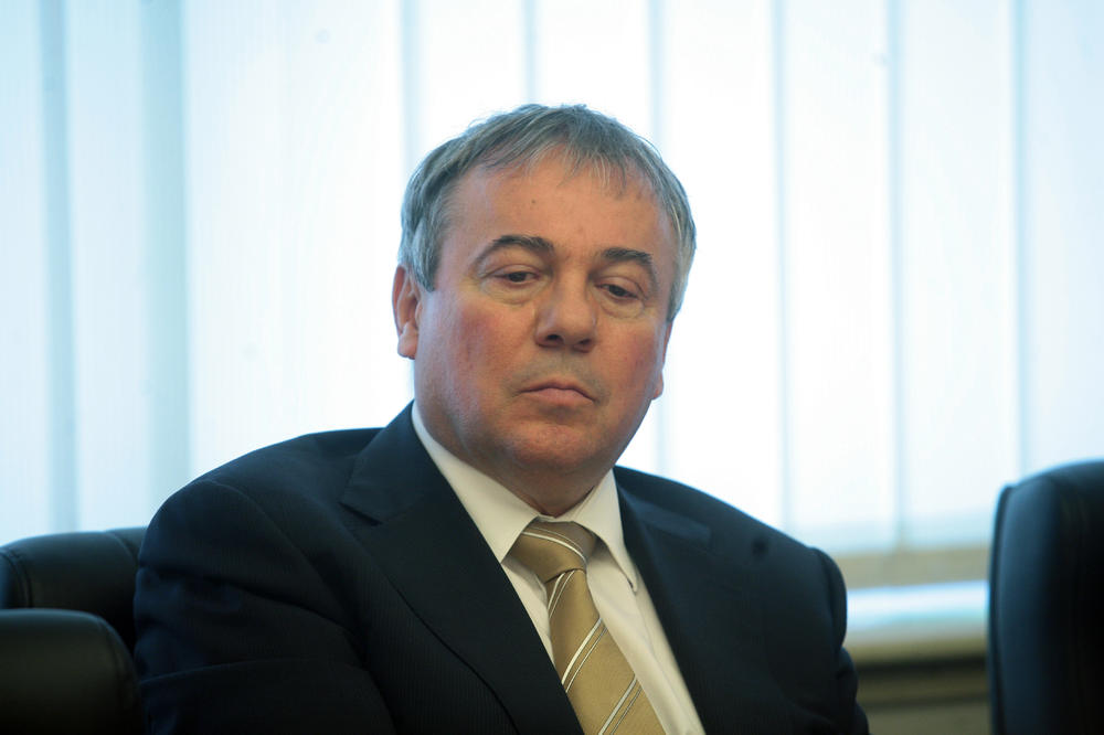 MIĆA MEGATREND IPAK PRIJAVIO KRAĐU ZLATNIH POLUGA! Sada se oglasilo i tužilaštvo: "Policija skida video nadzor"