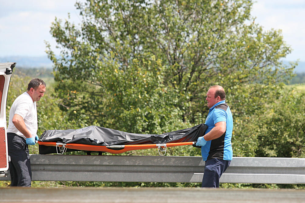 ŠTA URADI OVO, ČOVEČE, SVE NAS POBI! Stravični detalji užasne saobraćajke na putu Beograd - Niš