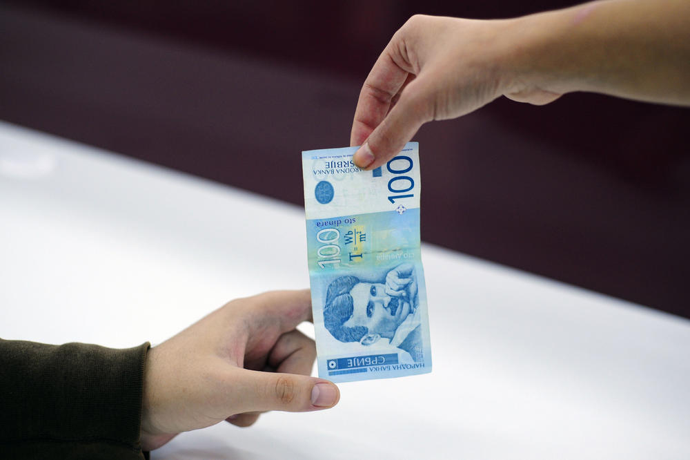 SKORO 2 MILIONA SRBA JE U RIZIKU OD SIROMAŠTVA, a socijalna pomoć duplo MANJA od osnovnih životnih potreba!