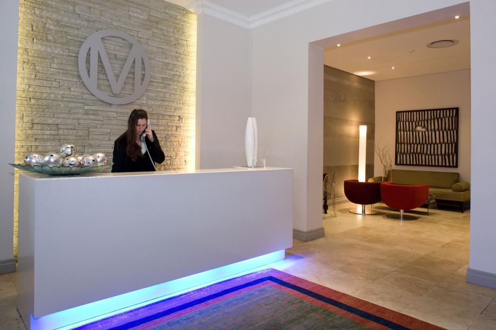 DRŽAVA PRISKAČE U POMOĆ HOTELIJERIMA: Korona najjače udarila na turizam, OVO ĆE IM MNOGO ZNAČITI