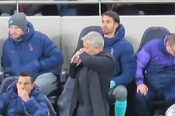 SVETSKA EKSKLUZIVA: Murinjo šmrkao usred utakmice sa Olimpijakosom - skandal kakav fudbal još nije doživeo!