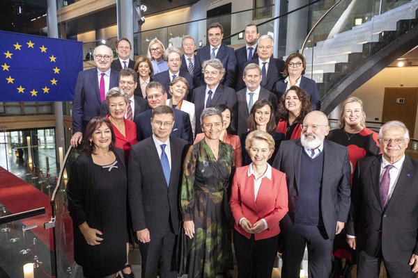 EU IMA NOVU EVROPSKU KOMISIJU: Tu su i novi šef diplomatije i novi predsednik Evropskog saveta