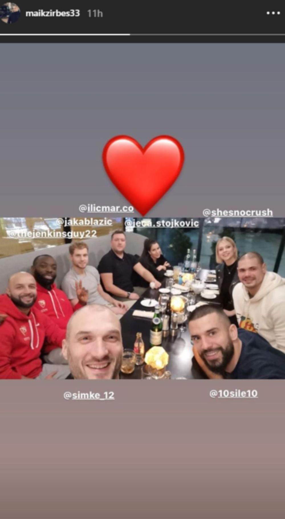 Stara ekipa na okupu  