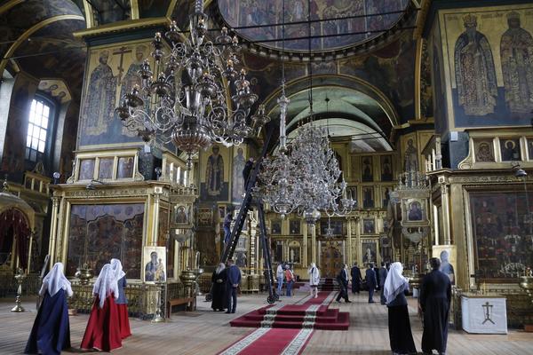 ODLUKA PRAVOSLAVNE CRKVE UKRAJINE: Prvi put vernici koji to žele neće slaviti kad i Rusi