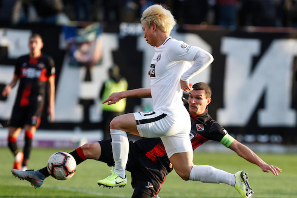 CRNO-BELI PREBOLELI ALKMAR: Raspucani Asano i Urošević doneli pobedu Partizanu!