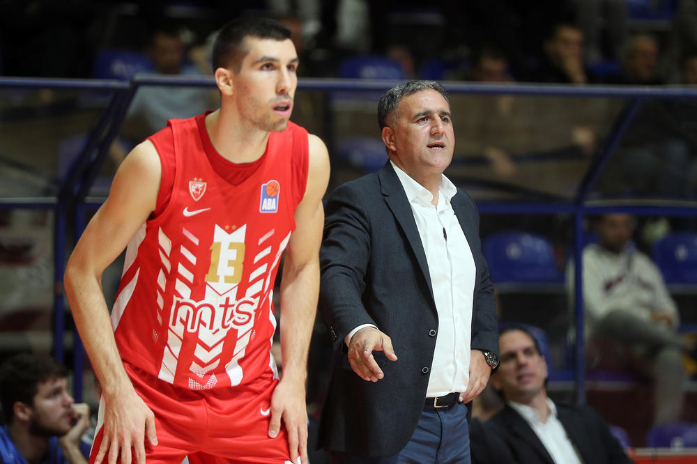 OVO JE GRUPA RAZMAŽENIH DERIŠTA, ĆUTAO SAM MESEC DANA: Nikada nisam radio sa ovakvim igračima, ne znam šta će biti!