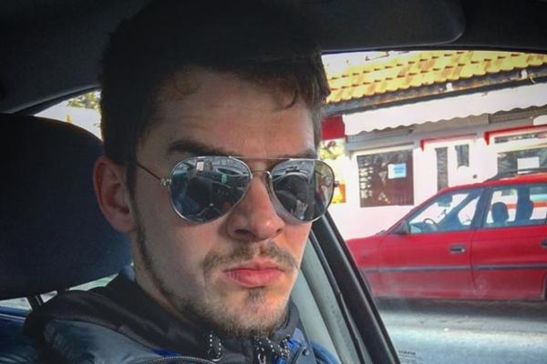 POGINUO NEMANJA NIKOLIĆ: Muzičar PODLEGAO POVREDAMA usled DIREKTNOG SUDARA