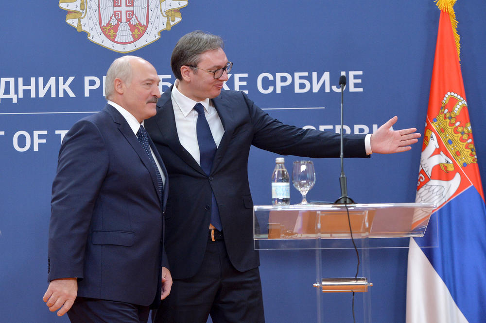 I TO OVIM REČIMA: Lukašenko izjavio saučešće Vučiću povodom smrti Irineja!