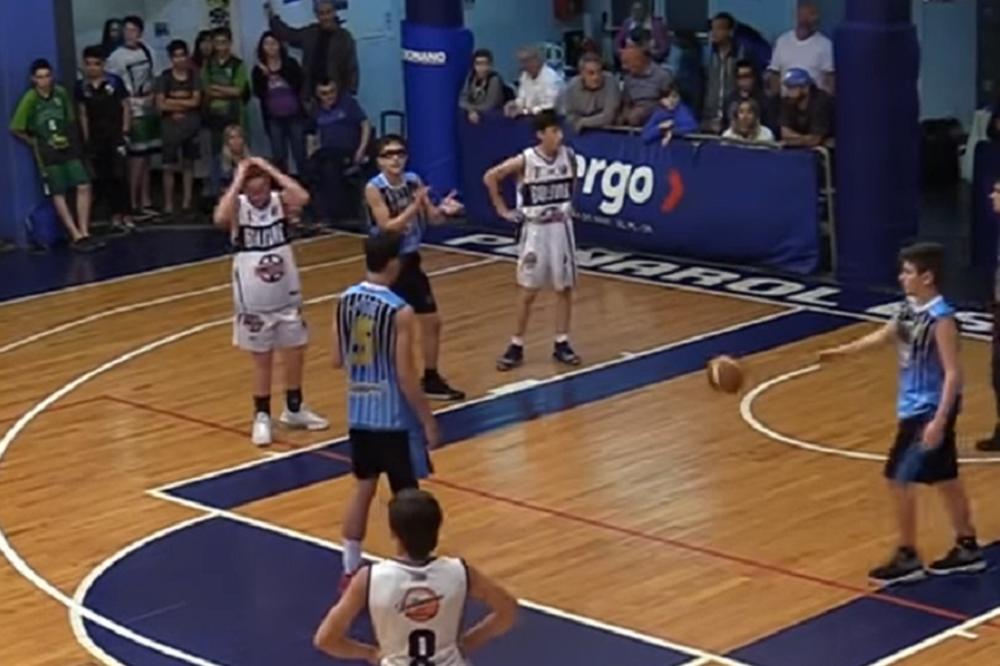 IMA 13 GODINA, A UBACIO JE 78 KOŠEVA ZA SAMO 20 MINUTA: Mladi košarkaš je mogao i do 100 da su pravila drugačija!