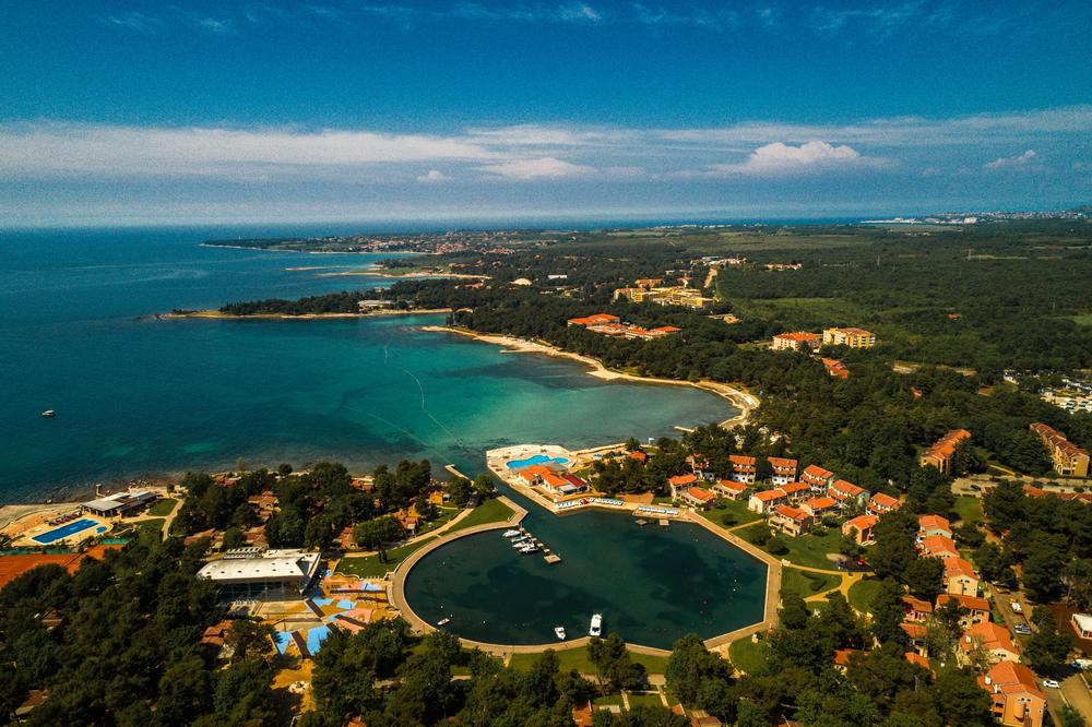 Meduza u Sea Star lagunu donosi najveće svetske hitove - Stižu i regionalne sile Dubioza i Vojko