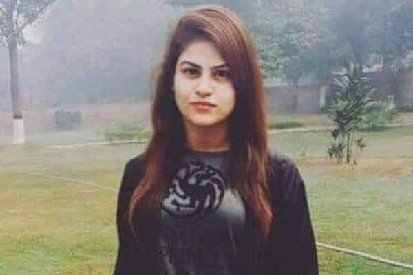 DEVOJKU SU OTELI, A NJENOG DRUGA UPUCALI U VRAT: Kada je njena sestra objavila fotku na Fejsbuku tek je počeo PAKAO